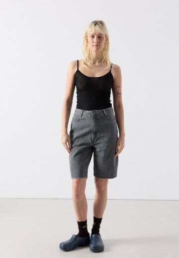 Топ на бретельках