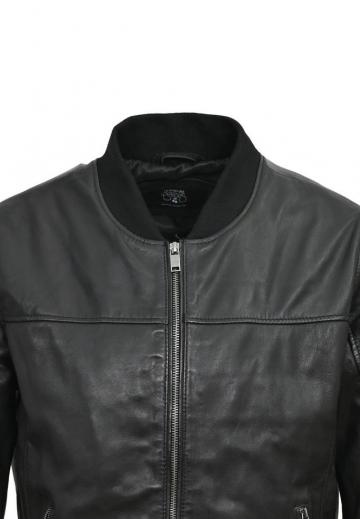 Кожаная куртка