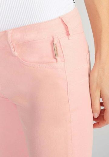 Клешеные брюки