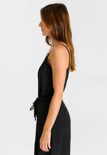 Топ на бретельках