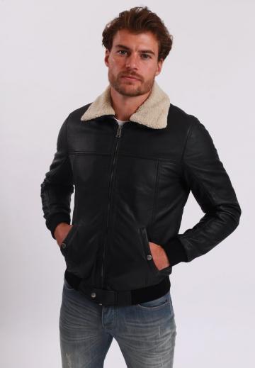 Кожаная куртка