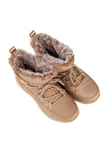 Зимние ботинки