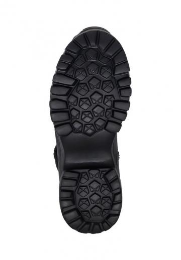 Зимние ботинки