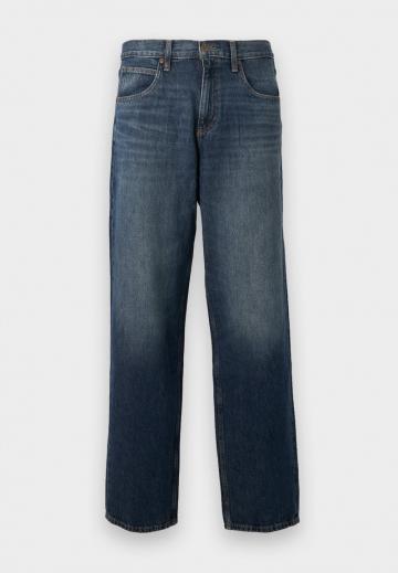 Свободные джинсы