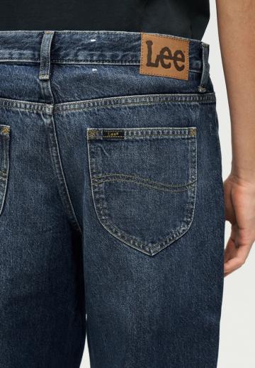 Свободные джинсы