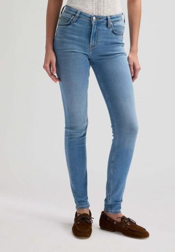 Узкие джинсы