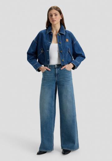 Джинсовая куртка