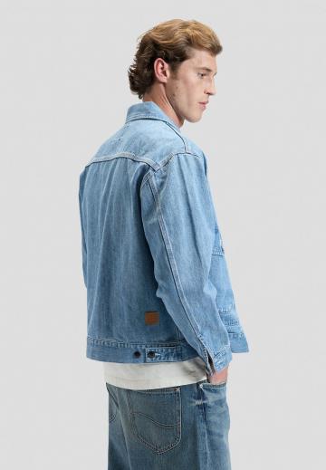 Джинсовая куртка