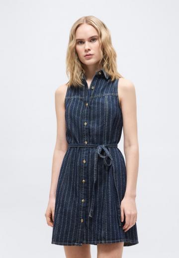 Джинсовая жилетка