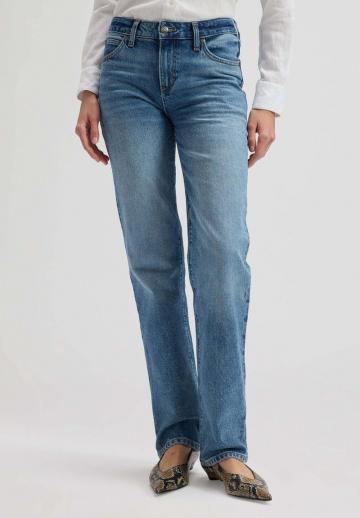 Прямые джинсы
