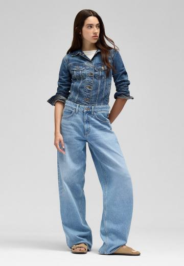 Джинсовая куртка