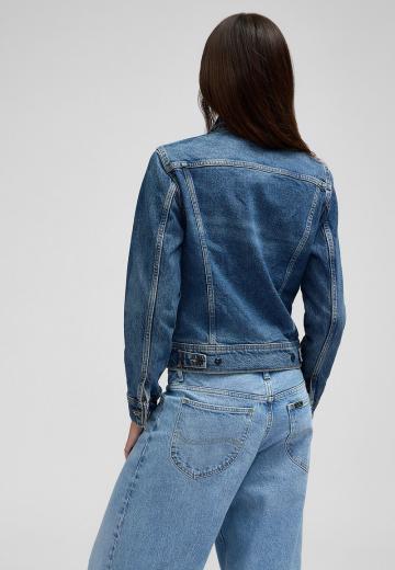 Джинсовая куртка