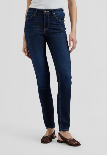 Узкие джинсы