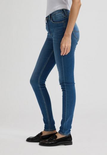 Узкие джинсы