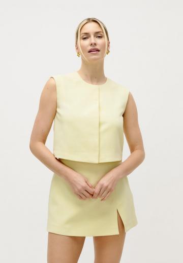 Короткая куртка