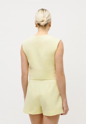 Короткая куртка