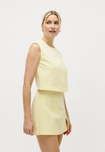 Короткая куртка