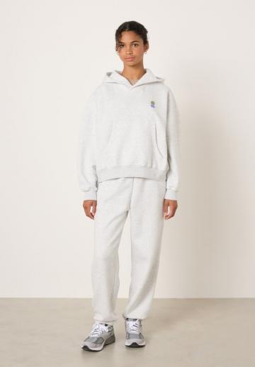 Пуловер с капюшоном