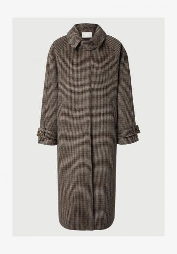 Шерстяное пальто