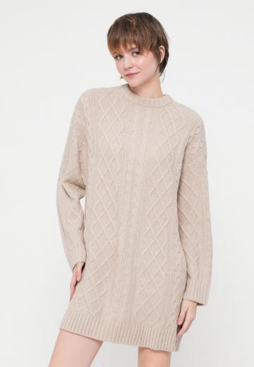 Вязаное платье