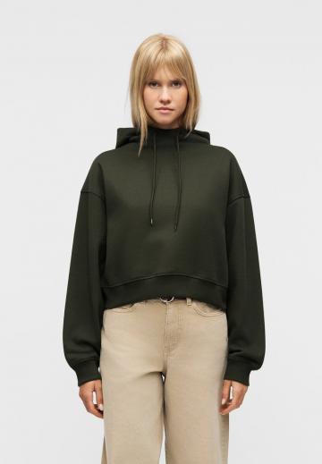 Пуловер с капюшоном