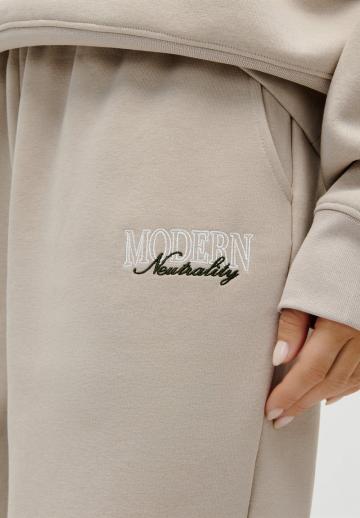 Спортивные штаны