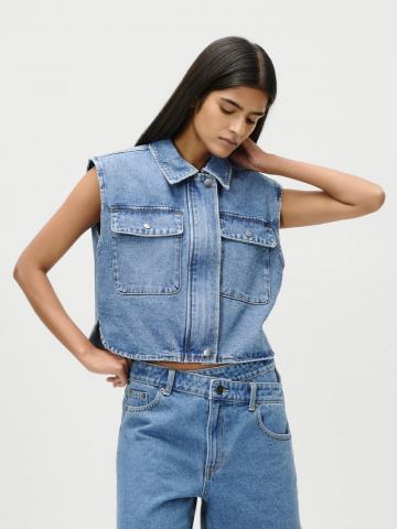 Джинсовая жилетка