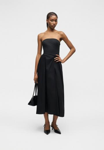 Платье без бретелек