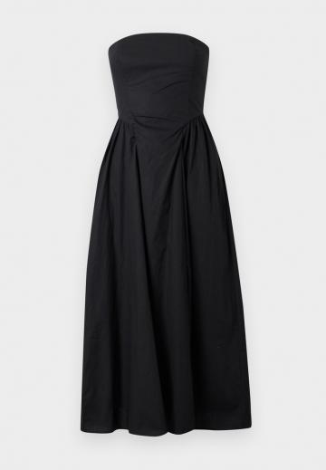 Платье без бретелек