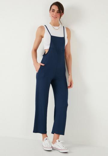 Джинсовый комбинезон