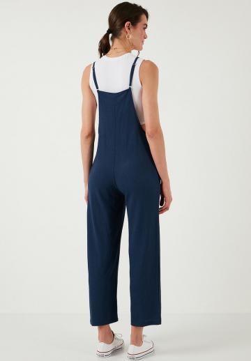 Джинсовый комбинезон