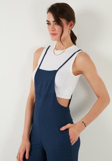 Джинсовый комбинезон