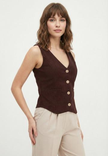 Джинсовая жилетка