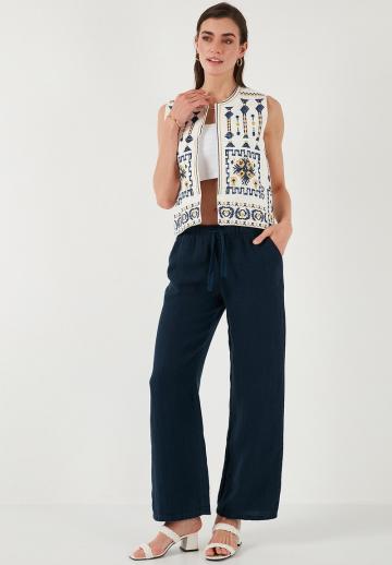 Джинсовая жилетка