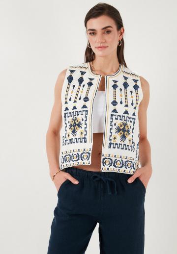 Джинсовая жилетка