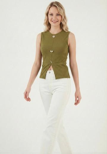 Джинсовая жилетка