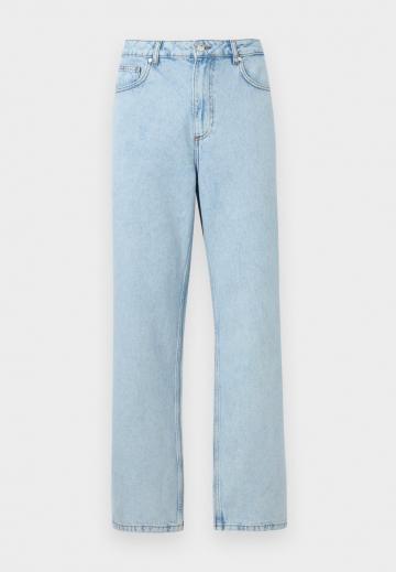 Свободные джинсы