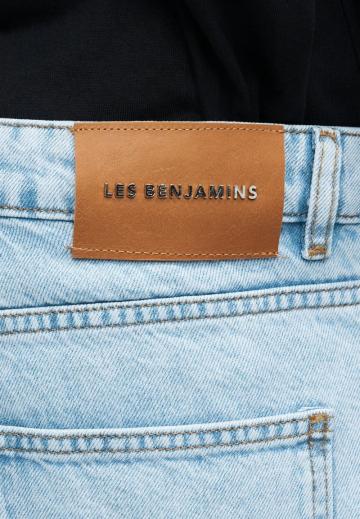 Свободные джинсы