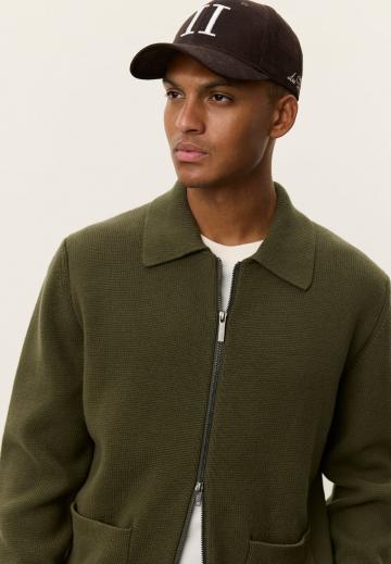 Вязаная кофта