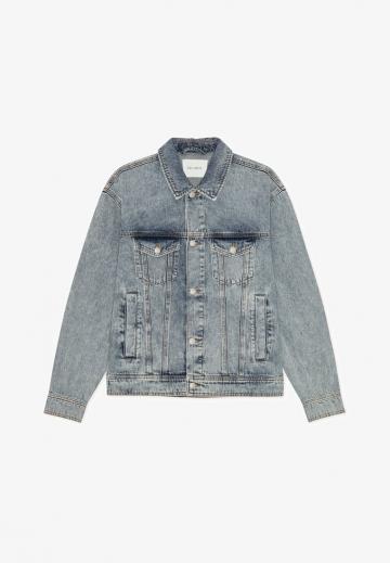 Джинсовая куртка