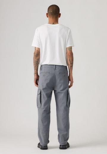 Брюки с накладными карманами