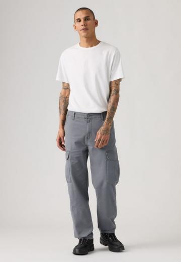 Брюки с накладными карманами