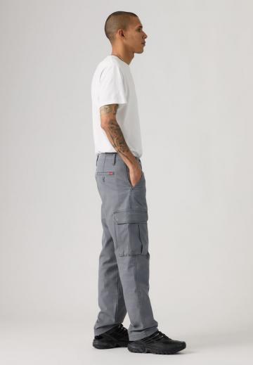 Брюки с накладными карманами