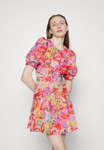 Летнее платье