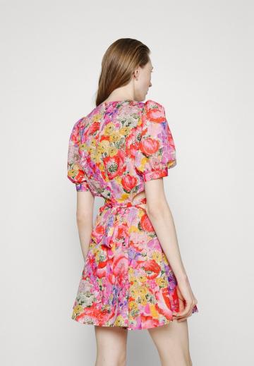 Летнее платье