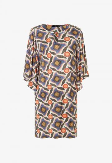 Короткое платье