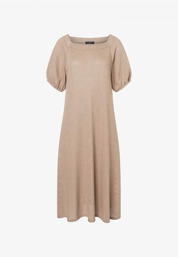 Вязаное платье