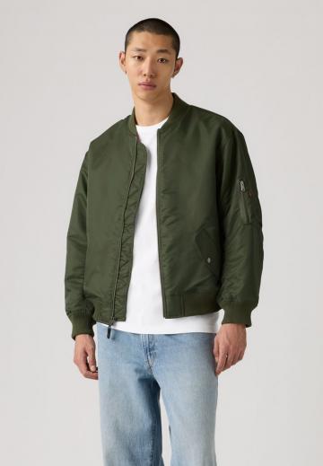 Куртка бомбер