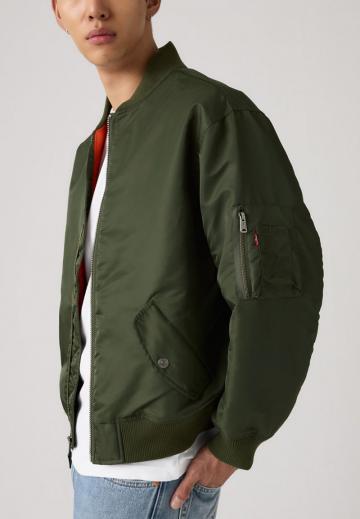 Куртка бомбер