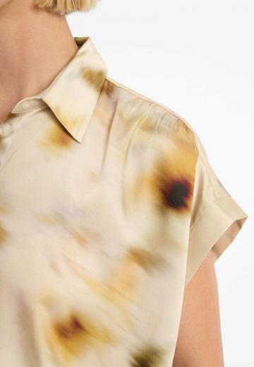 Атласная блузка